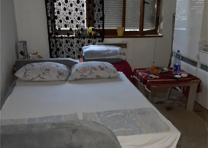 Comfy Apartment Free Parking
